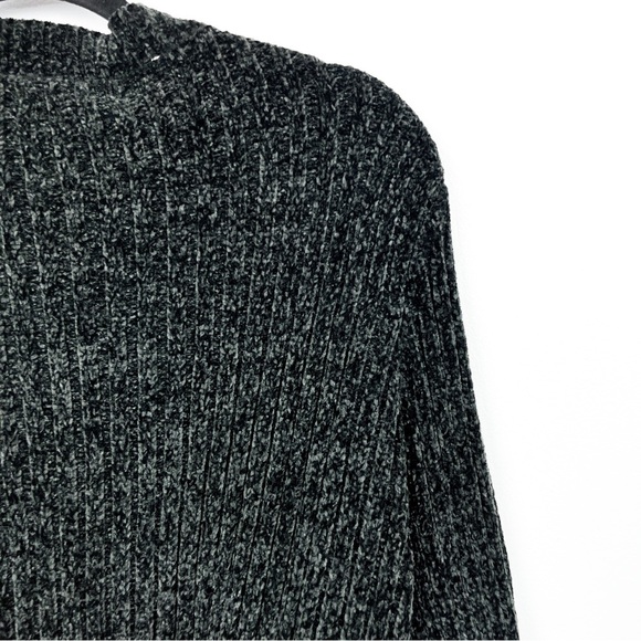 Jach's Girlfriend Long Sleeve Soft Grey/Black Knit Sweater - Picture 7 of 7